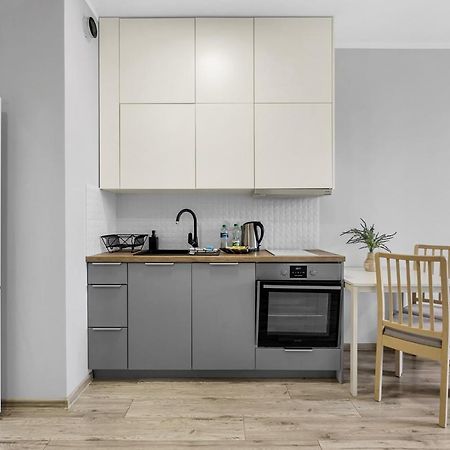 Wlochy Klinkierowa Comfort Apartment Warszawa Eksteriør billede